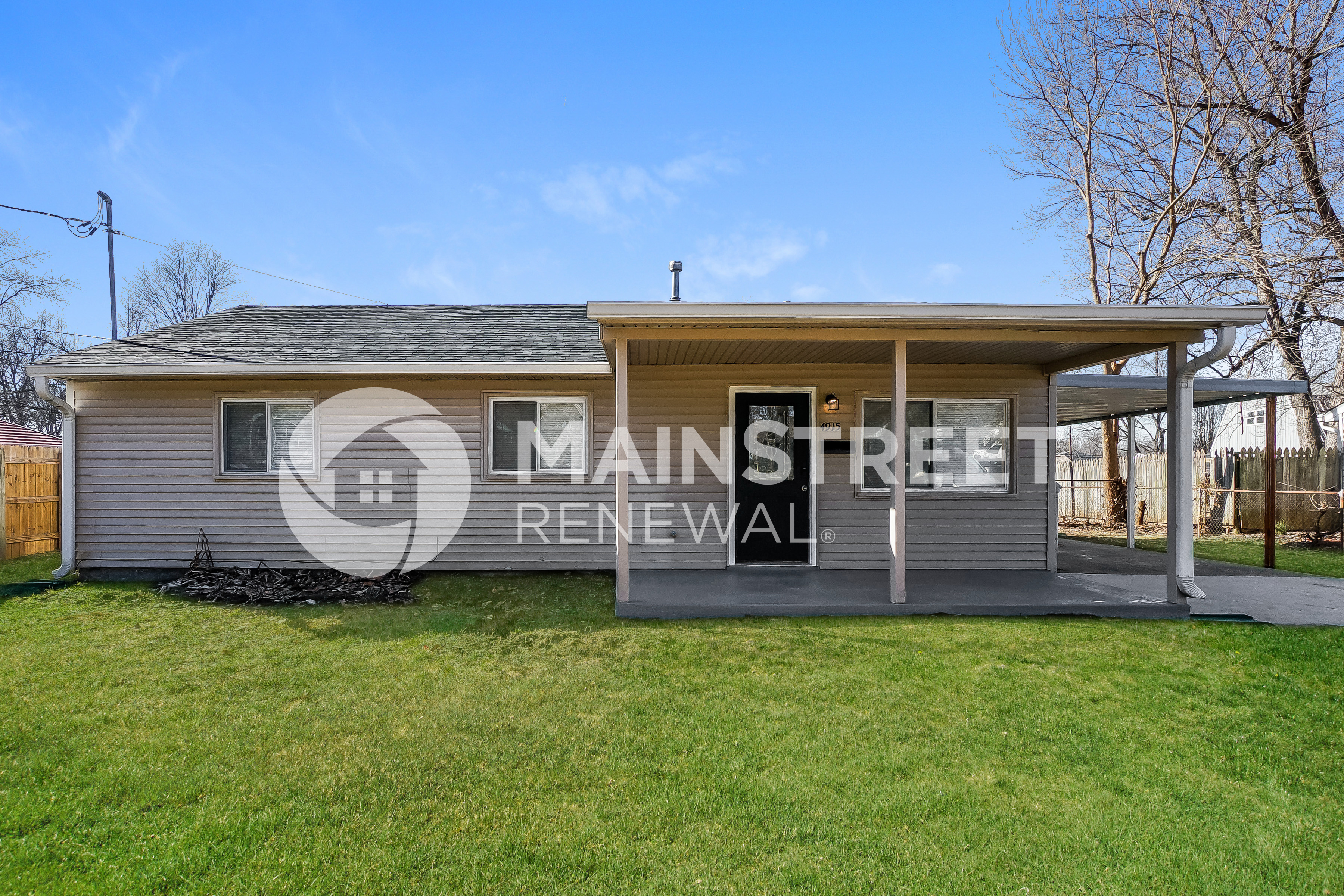 4915 Seville Dr Louisville, KY 40272